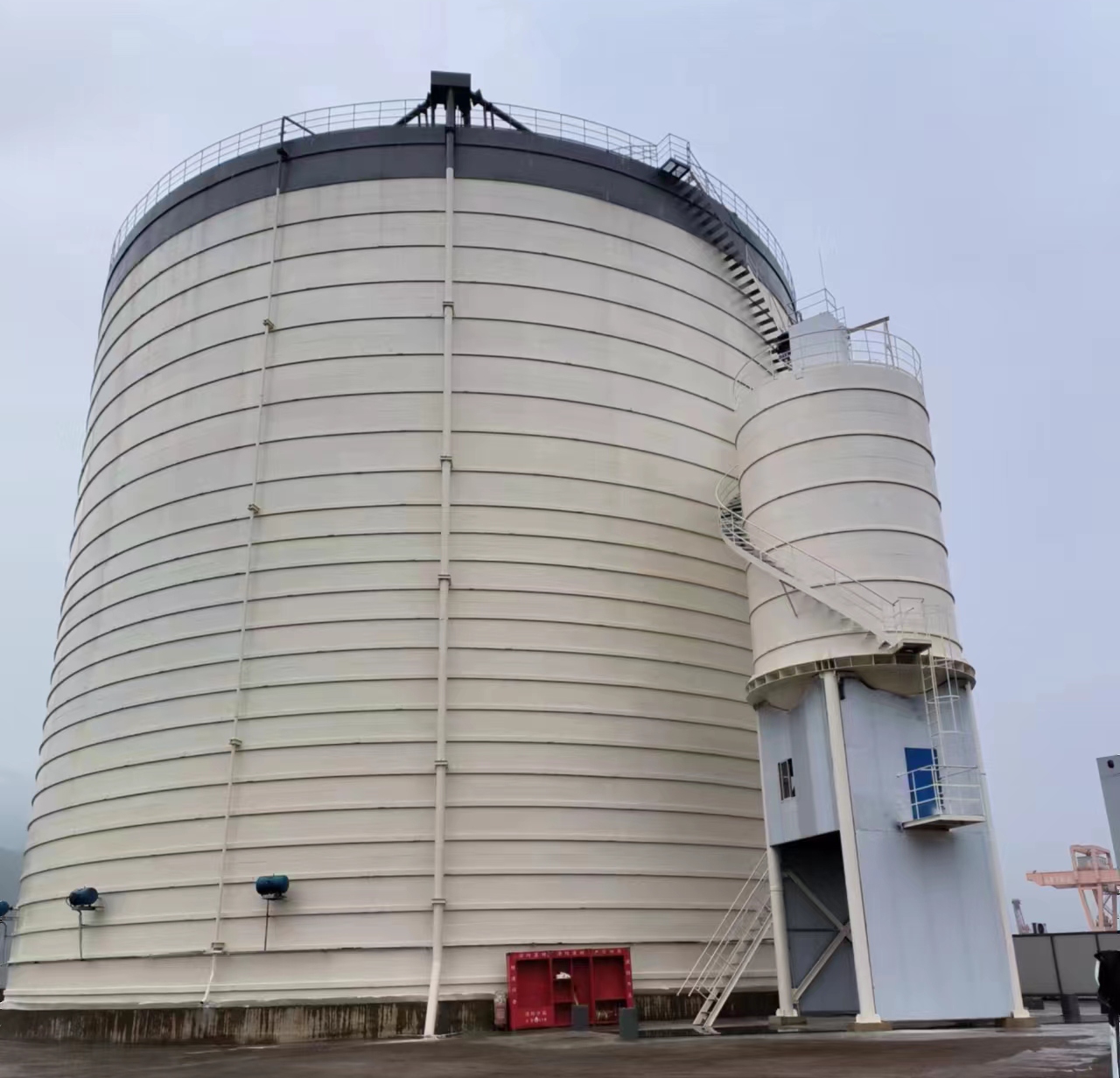 阿合奇10万吨水泥钢板库